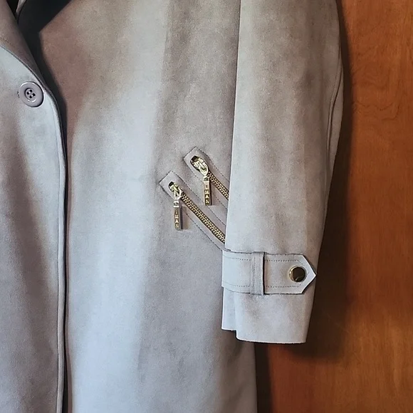 Iman grey dress coat with Faux fur collar, size L. - Picture 3 of 6